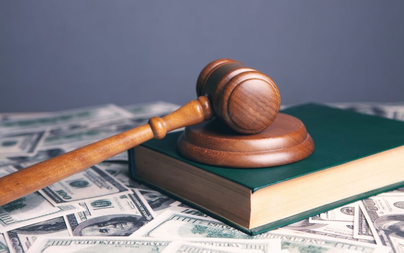 Livres de droit immobilier et documents juridiques